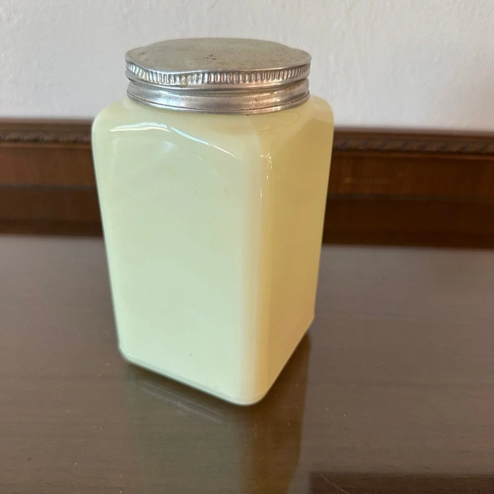McKee Custard Glass Canister 28oz Uranium Glass Glows Green‎ Vintage Kitchen Jar